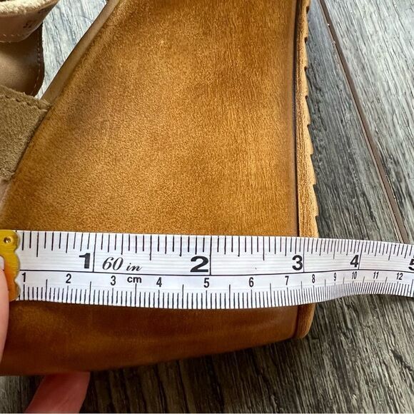 Anthropologie Barbara Barbieri Wedge Sandals Size 7.5 Italian Suede Taupe Shoes - Picture 8 of 10